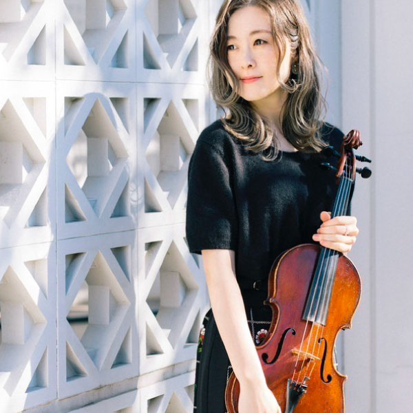 角谷奈緒子　Naoko Kakutani（Va）